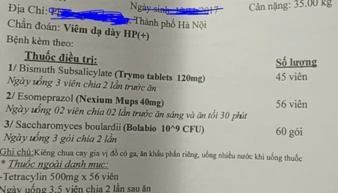 Cầm đơn thuốc cho một đứa trẻ càng thêm lo hơn. Vì sao?