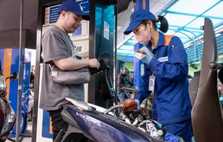 Ngân sách có thể tạm ứng tới 4.000-5.000 đồng mỗi lít xăng dầu