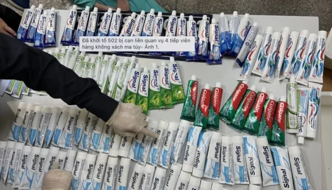 Ai đã bỏ hơn 10kg ma túy vào tuýp kem đánh răng, thuê 4 tiếp viên hàng không xách tay?