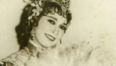 Nghệ sĩ Nhân dân từng được mệnh danh là Hoa khôi Đông dương, đi đầu các trào lưu thời trang tại Việt Nam một thời