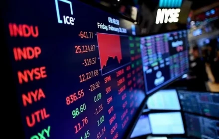 Thế giới 'nín thở' trước diễn biến giá vàng, dầu thô