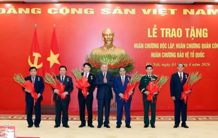 Chủ tịch nước Lương Cường, Thủ tướng Phạm Minh Chính, Bộ trưởng Phan Văn Giang nhận Huân chương cao quý