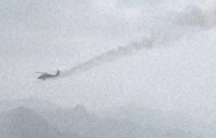 Trực thăng Mỹ 'trúng đạn tại Iran khi tìm phi công'