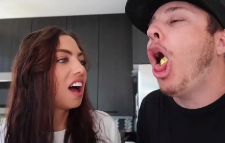 Nghe người nước ngoài kể trải nghiệm ăn sầu riêng