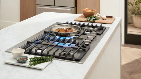 Nhà bạn có dùng bếp gas để đun nấu không? Ở đây họ đang đổ xô sang lắp bếp từ rồi!