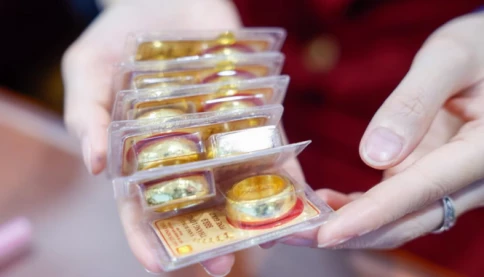 Giá vàng hôm nay 7/4: tiếp tục giảm