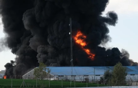 Quốc gia Trung Đông duy nhất lãnh đạn từ cả Mỹ và Iran