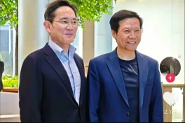 Chủ tịch Samsung 'căng thẳng', kêu gọi 'tinh thần sống còn': Tìm kiếm đồng minh tại Trung Quốc?