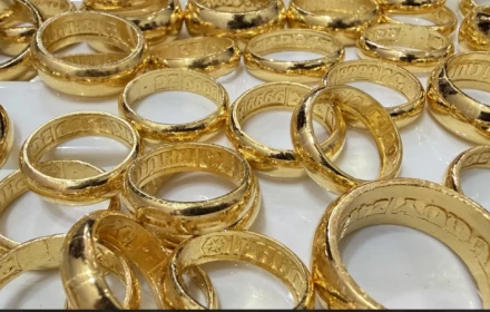 Vì sao giá vàng đồng loạt giảm rất mạnh?