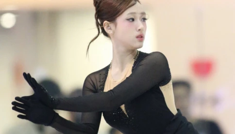 Nữ kiện tướng trượt băng nghệ thuật, học sinh lớp 12, Hà Nội lập kỳ tích khi trúng tuyển vào nhiều đại học top đầu tại Mỹ