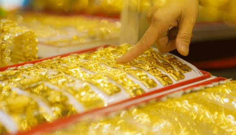 Giá vàng hôm nay mới nhất (9/4): sáng giảm, chiều tăng