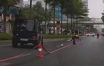 Hà Nội: Cụ ông tử vong sau va chạm với ô tô Mercedes G63