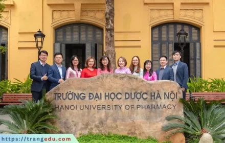 Giỏi tiếng Anh, cơ hội vào Đại học Dược Hà Nội rộng mở