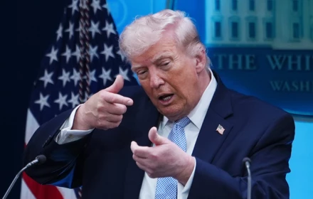 Quá trình và giọng điệu của ông Trump chuyển từ đe dọa sang ngừng bắn 2 tuần với Iran