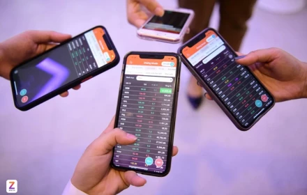 Khối ngoại quay lại mua ròng hơn 900 tỷ đồng, VN-Index giữ vững đà tăng