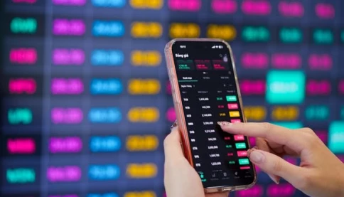 Lỗ 150 tỉ từ mua cổ phiếu Vinamilk, đem trăm ngàn tỷ đi gửi ngân hàng: Có phải Bảo Việt đang quản lý yếu kém?