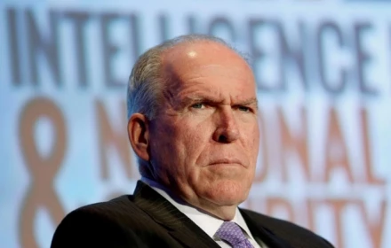 Cựu giám đốc CIA kêu gọi phế truất ông Trump