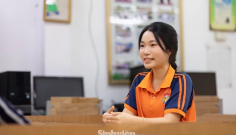 Nữ thủ khoa 128 điểm HSA: 2 tháng tự học lập kỳ tích, kiêm luôn 'cô giáo nhỏ' cứu bạn mất gốc Toán