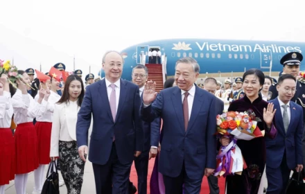 Tổng Bí thư, Chủ tịch nước Tô Lâm và Phu nhân đến Bắc Kinh, bắt đầu chuyến thăm Trung Quốc