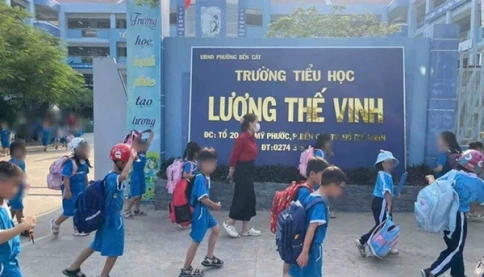 Giáo viên bị "tố" cho học sinh lớp 3 tự chích kim tiêm vào tay vì nói chuyện riêng, không đeo khăn quàng đỏ