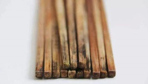 Coi chừng “rước bệnh” từ đũa mốc: Thói quen nhỏ, rủi ro lớn