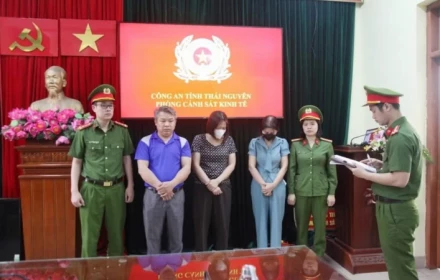 Nóng! Sau vụ thịt lợn nhiễm dịch tuồn vào trường học, một hiệu trưởng bị bắt