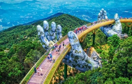 Nghỉ lễ 30/4 – 1/5: Vé máy bay đắt ngang Tết, khách Việt đổ xô đi gần, nghỉ ngắn ngày