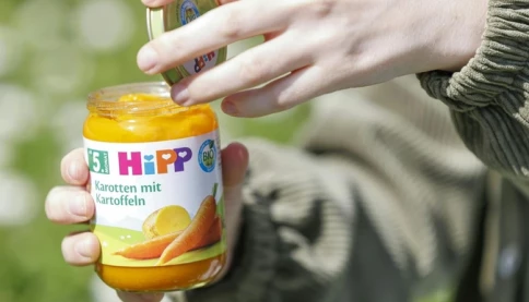 Điều tra nghi vấn thức ăn dặm HiPP bị đầu độc: Mở rộng truy tìm, chưa loại trừ yếu tố tội phạm