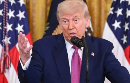 Vì sao Mỹ bất ngờ gia hạn lệnh ngừng bắn nhưng vẫn duy trì phong tỏa hàng hải đối với Iran?