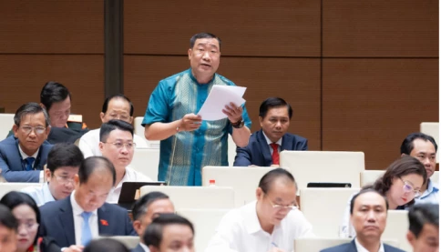 Đại biểu Quốc hội góp ý cải cách tiền lương, tăng lương cơ sở