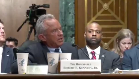 Quốc hội Mỹ điều trần Bộ trưởng như thế nào? Trích đoạn đối đáp giữa Bộ trưởng Y tế và các nghị sĩ