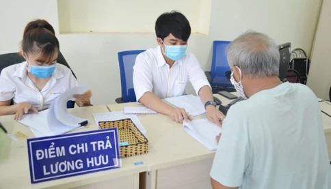 Người lao động tự do sắp nhận lương hưu 7 triệu đồng/tháng, BHYT miễn phí trọn đời: Điều kiện ra sao?