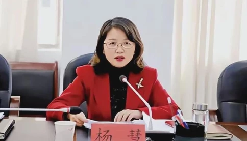 Nữ “quan chức ngành y” Trung Quốc ngã ngựa vì mê biệt thự trăm tỷ