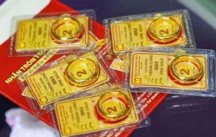 Giá vàng 27/4: Thế giới “quay xe” bất ngờ, thị trường trong nước đứng yên dịp nghỉ lễ