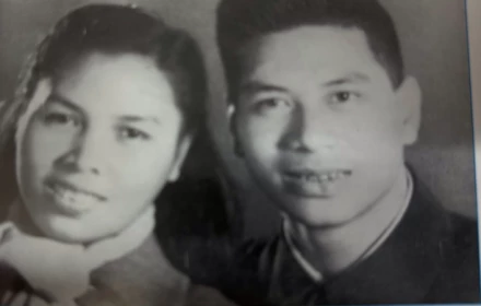 Chuyện tình Tướng Ðặng Quân Thụy và người vợ PGS dược học ở tuổi 99