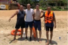 Kịp thời cứu 4 du khách Hà Nội bị cuốn xa bờ tại biển Quảng Trị