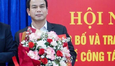 Bí thư xã ở Đà Nẵng bị cách chức Ủy viên Ban Chấp hành Đảng bộ xã