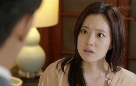 Tình cảm mấy năm không bằng mật ngọt vài tháng: Bị bạn thân "cướp" chồng