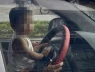 Cảnh sát làm việc với người phụ nữ vừa ôm con vừa lái xe ô tô ở Hà Nội