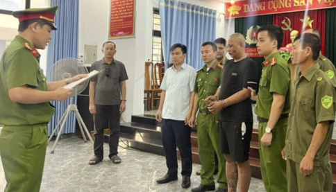 Lý do gã côn đồ xông vào trụ sở chém trọng thương đại uý công an