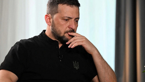 Gia đình ông Zelensky kiếm được bao nhiêu tiền vào năm ngoái?