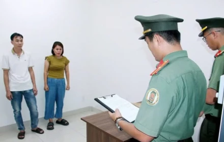 B.ắ.t vợ chồng giám đốc công ty thuê, nuôi 11 lao động nước ngoài cư trú trái phép