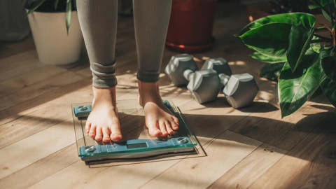 Đừng nhảy lên cân vào những thời điểm này trong ngày
