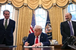 Thuế quan Trump sẽ là cú sốc với nền kinh tế toàn cầu, không quốc gia nào tránh được