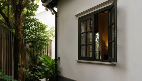 Vì sao người xưa dặn không nên mở cửa sổ sau nhà?