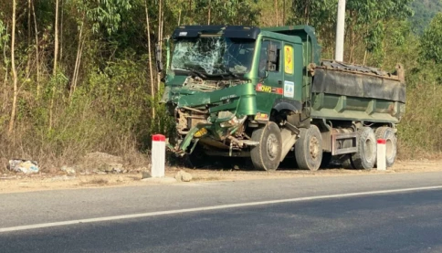 Vì sao xe khách chở 12 người lao xuống vực trên đèo An Khê?
