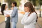 Chồng ngoại tình nhiều lần, nên làm thế nào?