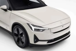 Polestar 2 2026: Nâng cấp pin và hệ thống giải trí nhanh hơn.