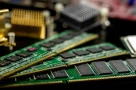 RAM DDR5 giả tràn lan giữa cơn sốt AI và khủng hoảng nguồn cung