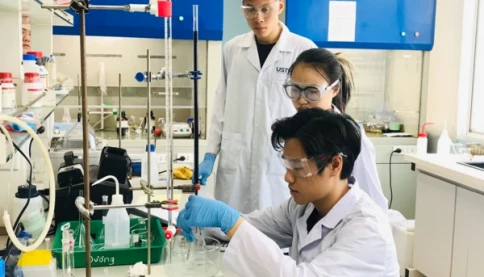 Đề xuất miễn học phí cho người học tiến sĩ chương trình trọng điểm quốc gia